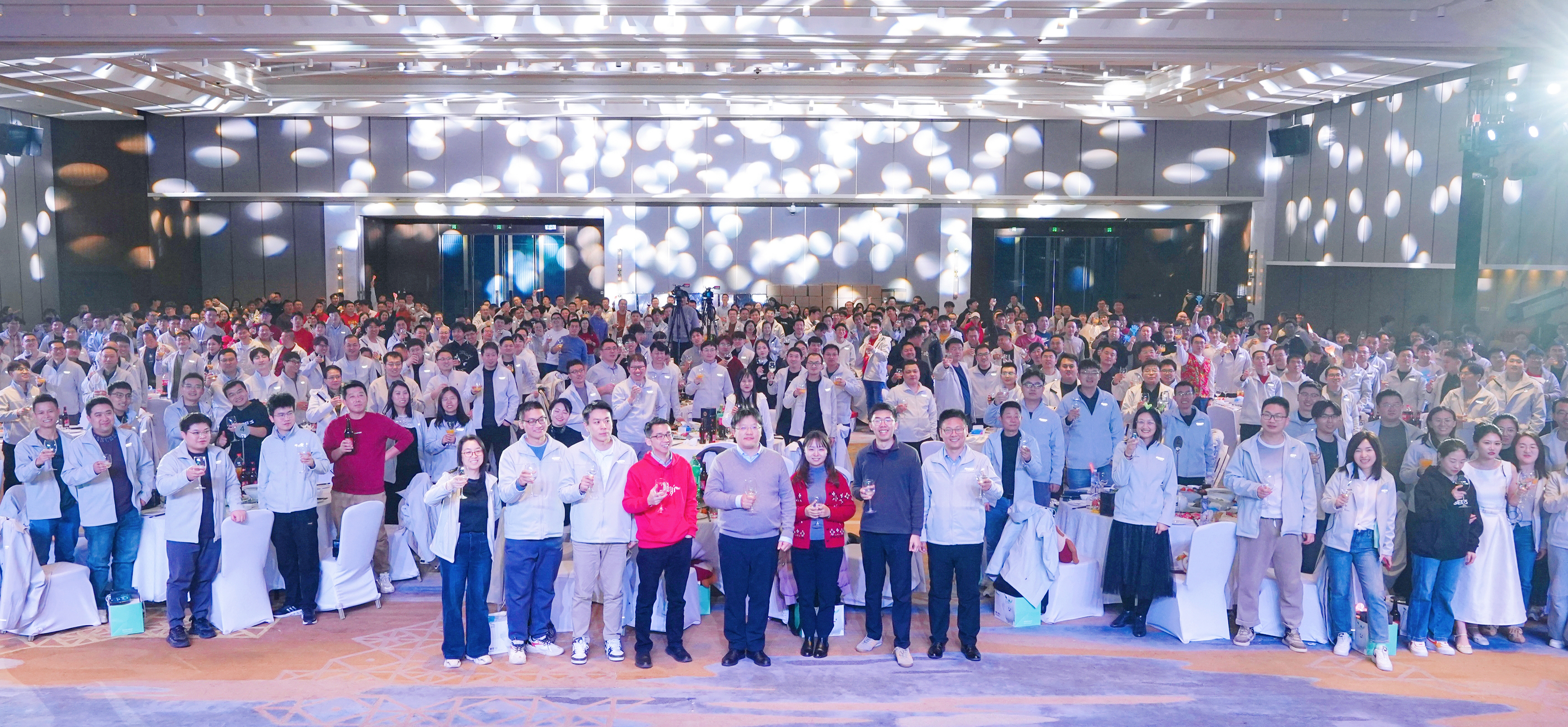 键合·聚变 | 青禾晶元2026年会盛典圆满举行